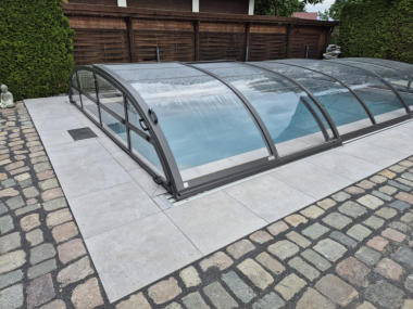 Fertiggestellter Poolbereich